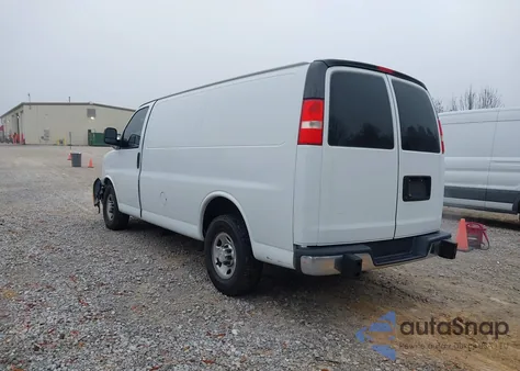 2018 Chevrolet Express 2500 Work Van from USA, damaged, VIN 1GCWGAFG5J1904759